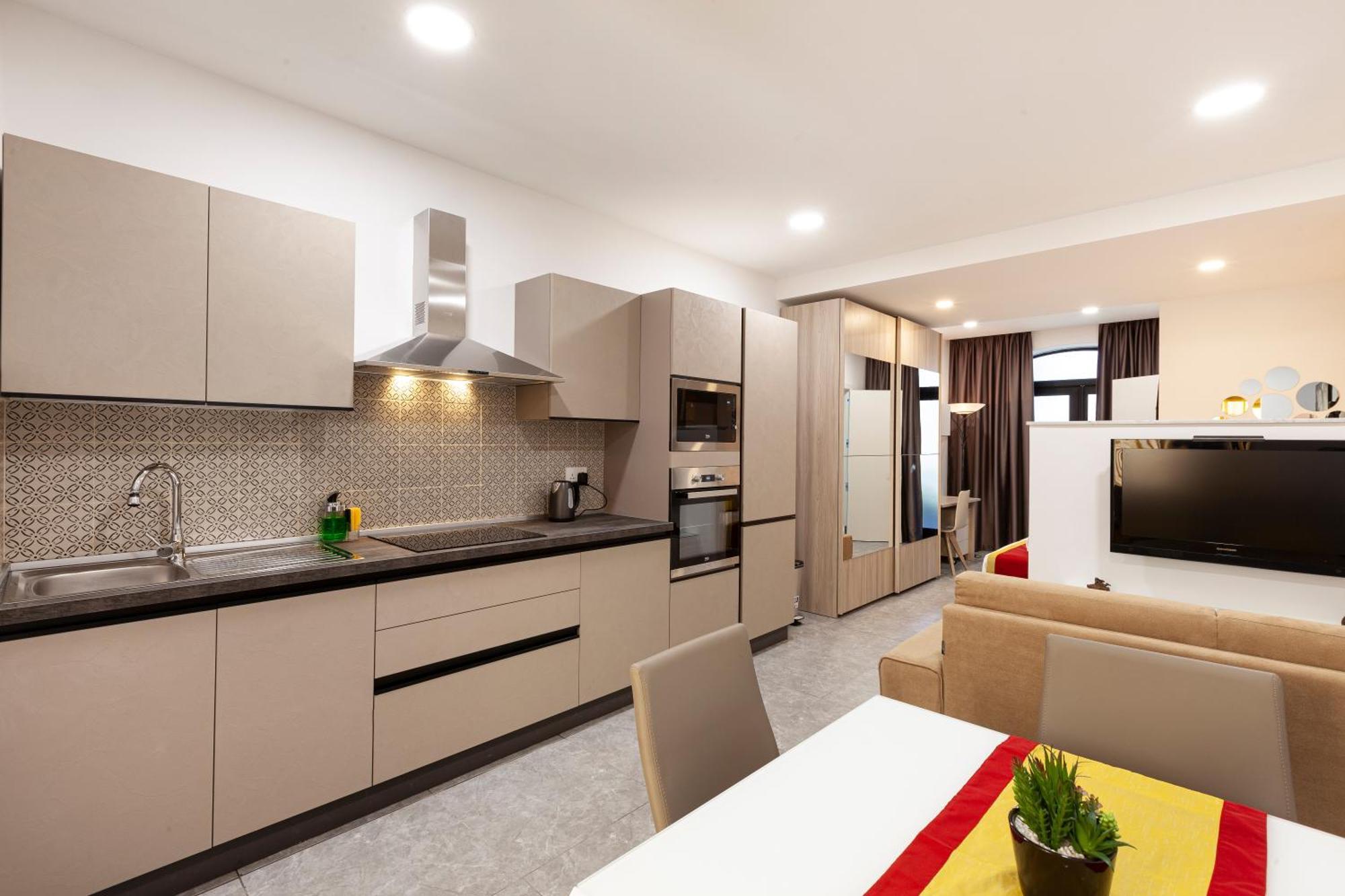 Modern & Lovely Studio - Prime Location Saint Julian's Екстер'єр фото