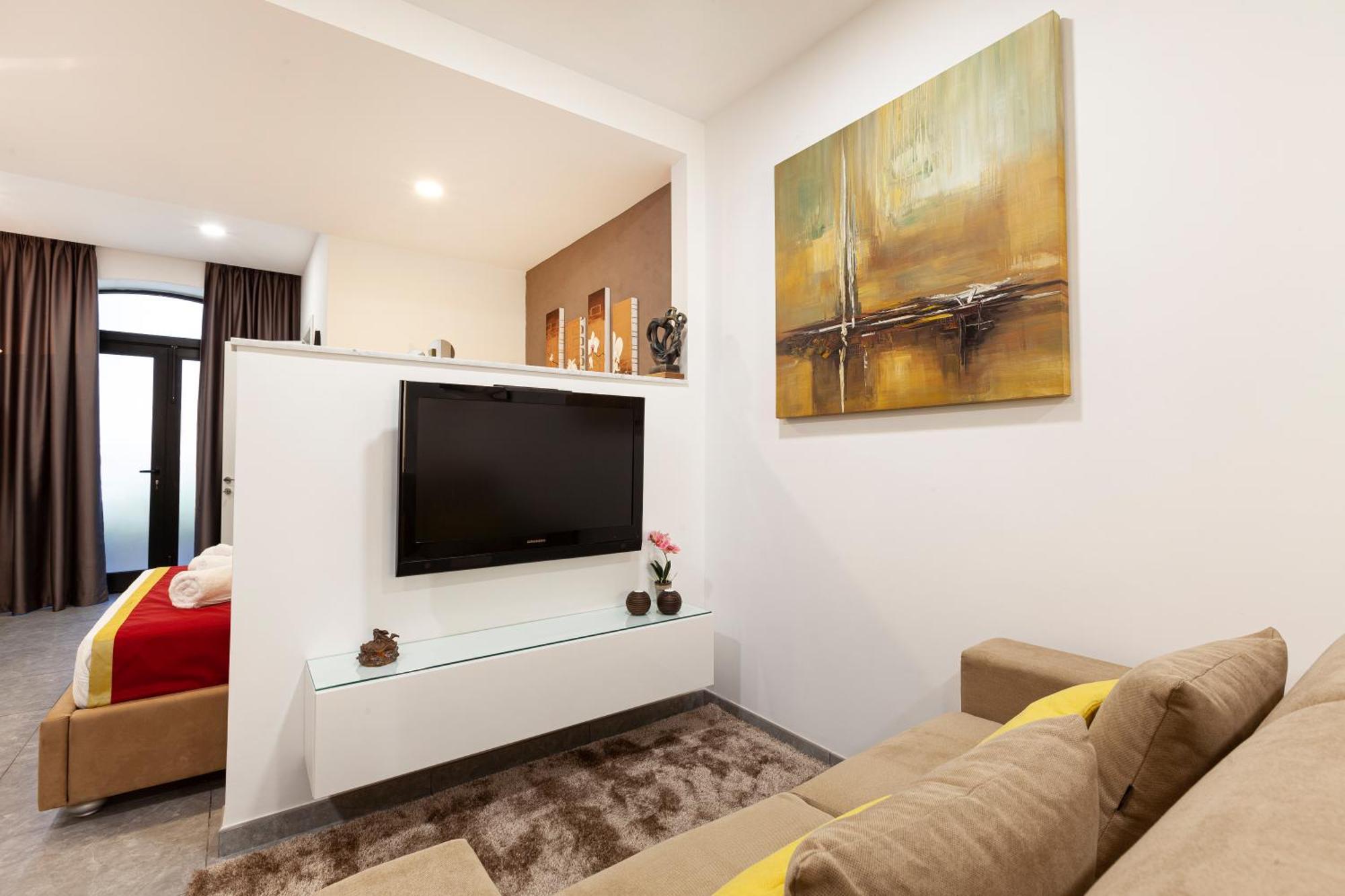 Modern & Lovely Studio - Prime Location Saint Julian's Екстер'єр фото