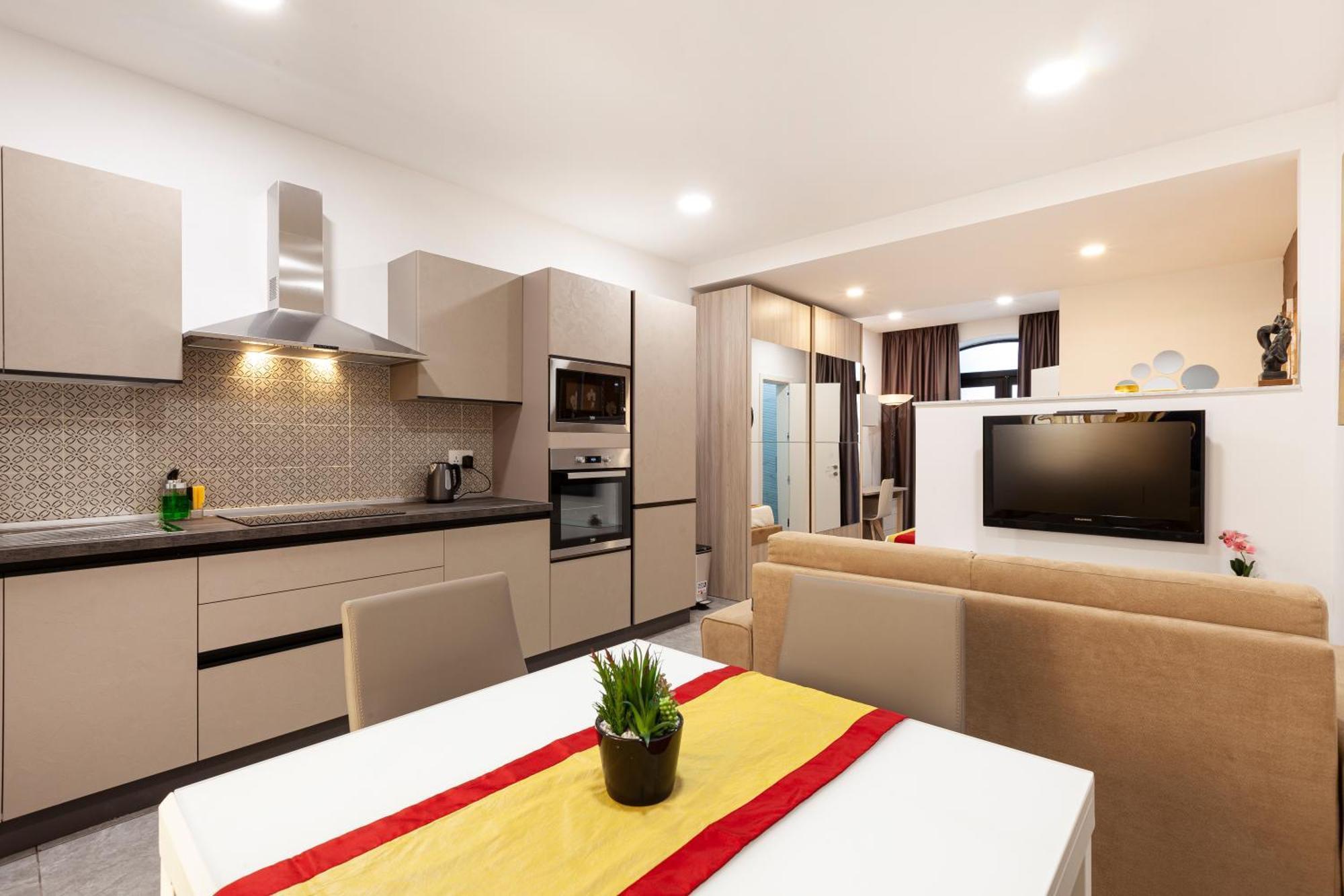 Modern & Lovely Studio - Prime Location Saint Julian's Екстер'єр фото